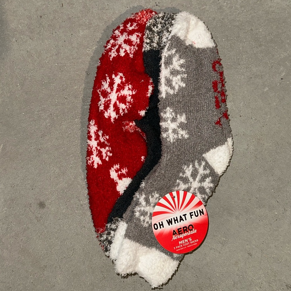 Aeropostale Festive Red and Gray Socks